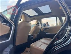 تۆیۆتا ڕاڤ 4